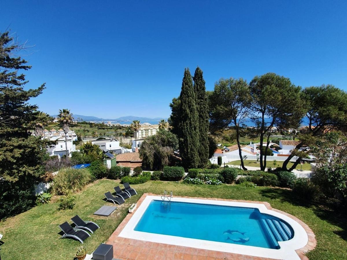 Beautiful 5 Bedroom Villa With Private Pool With Stunning Sea Views, Walking Distances To Shops Restaurants Beach Манилва Экстерьер фото